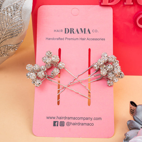 Glitzy Gift Box with 1 Knotted Hair Band, 1 Crystal Hair Bow, 4 Hair Pins & 4 Scrunchies - Silver