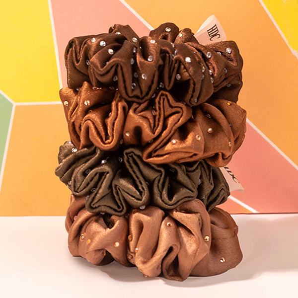 Vacay Essential Gift Box with 1 Embroidered Hair Band & 4 Crystal Scrunchies